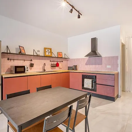 Beautiful 1br With Balcony Close To The By 360 Estates * St. Paul's Bay