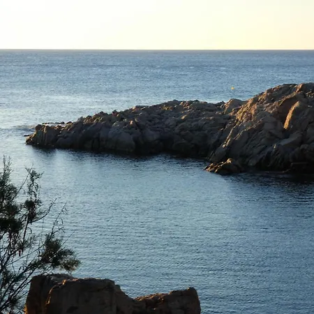 Beautiful 1br With Balcony Close To The By 360 Estates