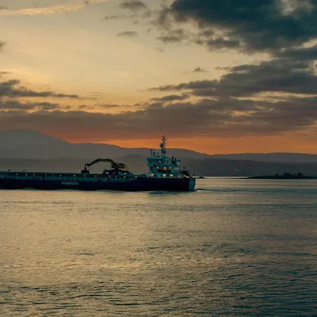 Lejlighed Beautiful 1br With Balcony Close To The By 360 Estates