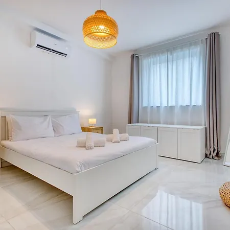 Beautiful 1br With Balcony Close To The By 360 Estates Apartman